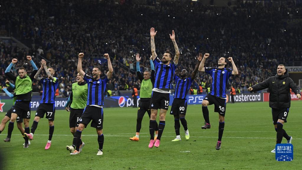 冲击足协杯冠军，纳萨里奥：我们一起迎接“最后一支舞”（剑指足协杯桂冠，纳萨里奥：携手迎接最后一舞）