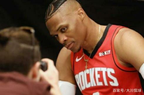 阿根廷电视台报道养老金诈骗案，加斯佩里尼意外成为乌龙主角（阿根廷电视台播报养老金诈骗，加斯佩里尼误成乌龙焦点）