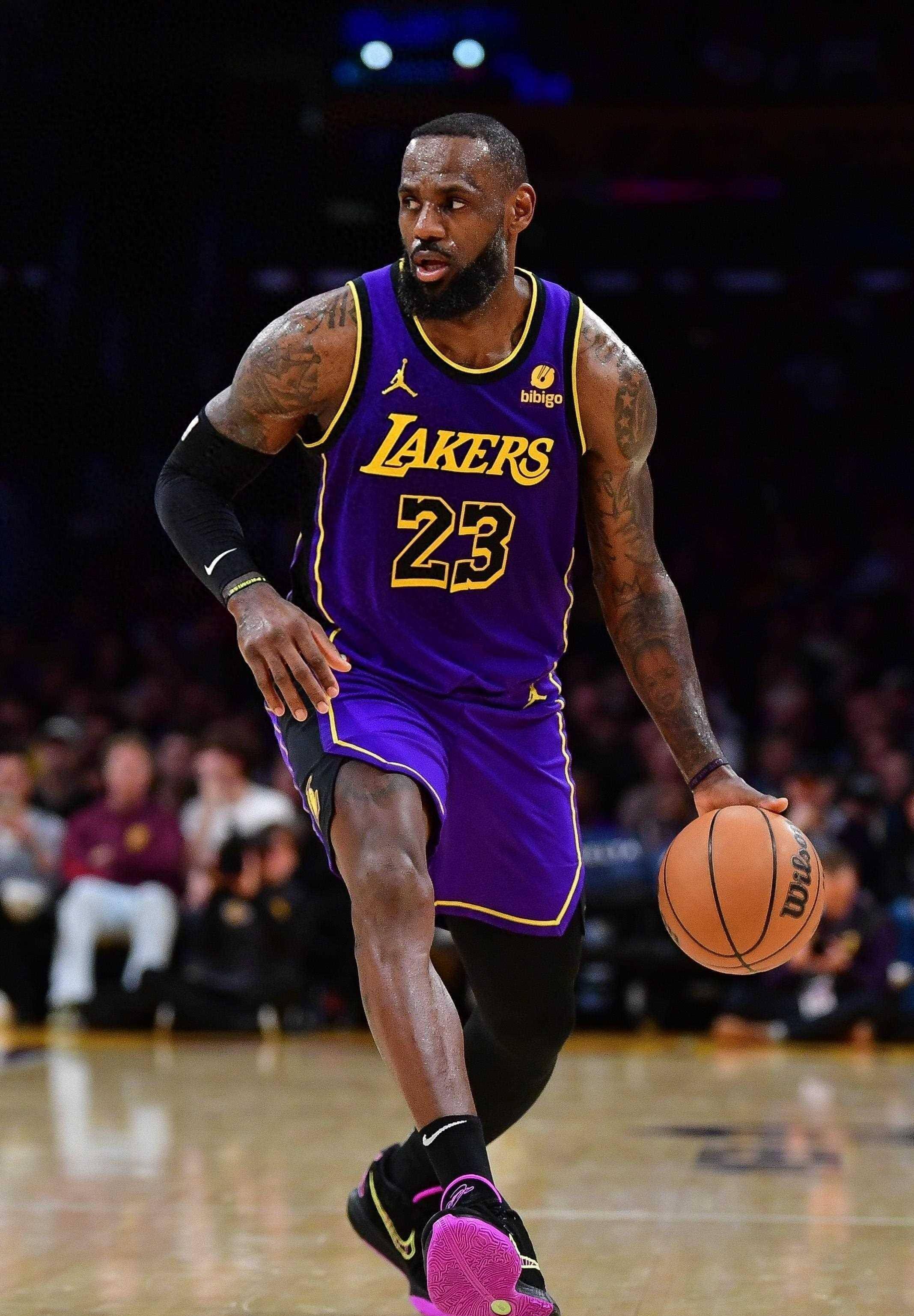 这队快攻效率高得离谱（这队的快攻效率爆表）