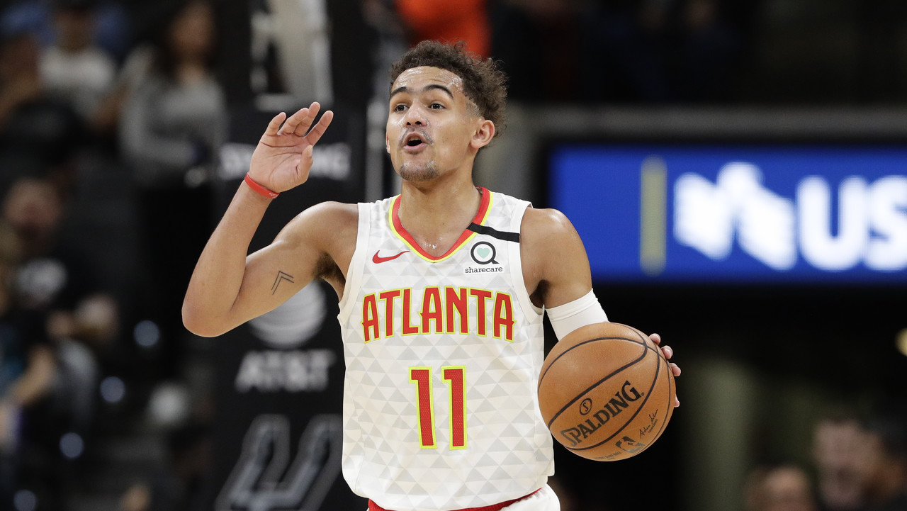 布莱顿老板被其公司一名前雇员指控，运营6亿镑秘密赌球集团（前雇员与其前公司就博彩相关说法引发争议）