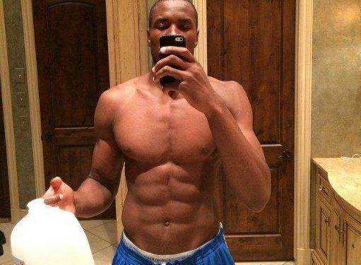 皇马公布欧冠战曼城名单：姆巴佩受伤仍入选，卡马文加缺席（皇马欧冠战曼城大名单出炉：姆巴佩带伤入列，卡马文加无缘）