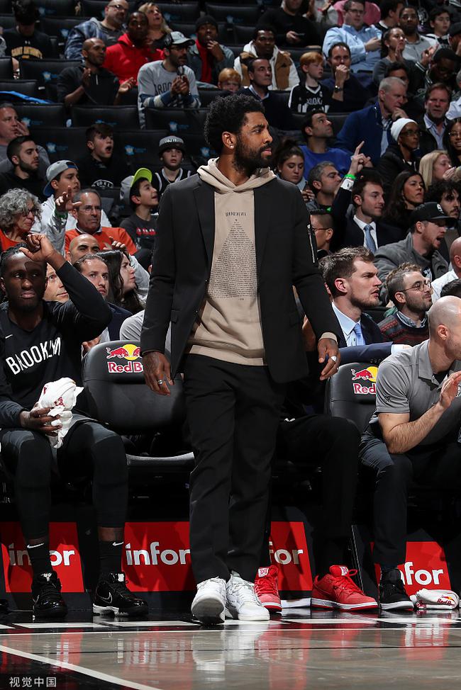 传记作者：亚马尔早期对莱万很不满，后来明白对方是想帮自己（传记作者：亚马尔曾对莱万不满，事后才明白其好意）